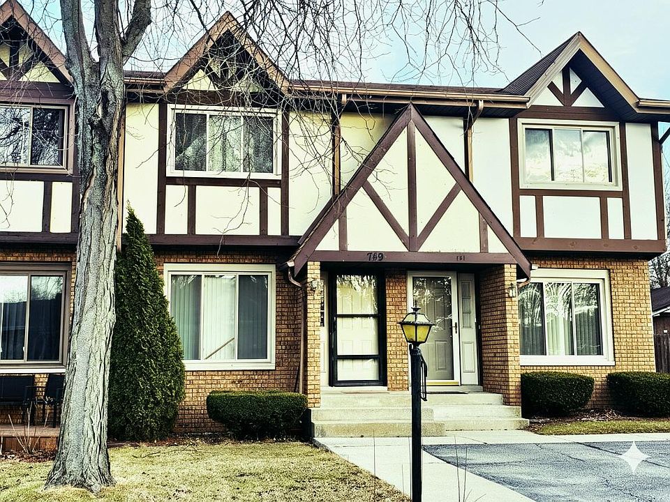 1st image of 749 Wellington Dr