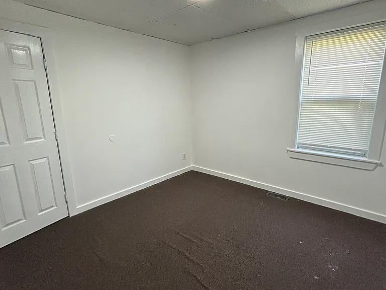 18 Adams St #1 — Photo 8