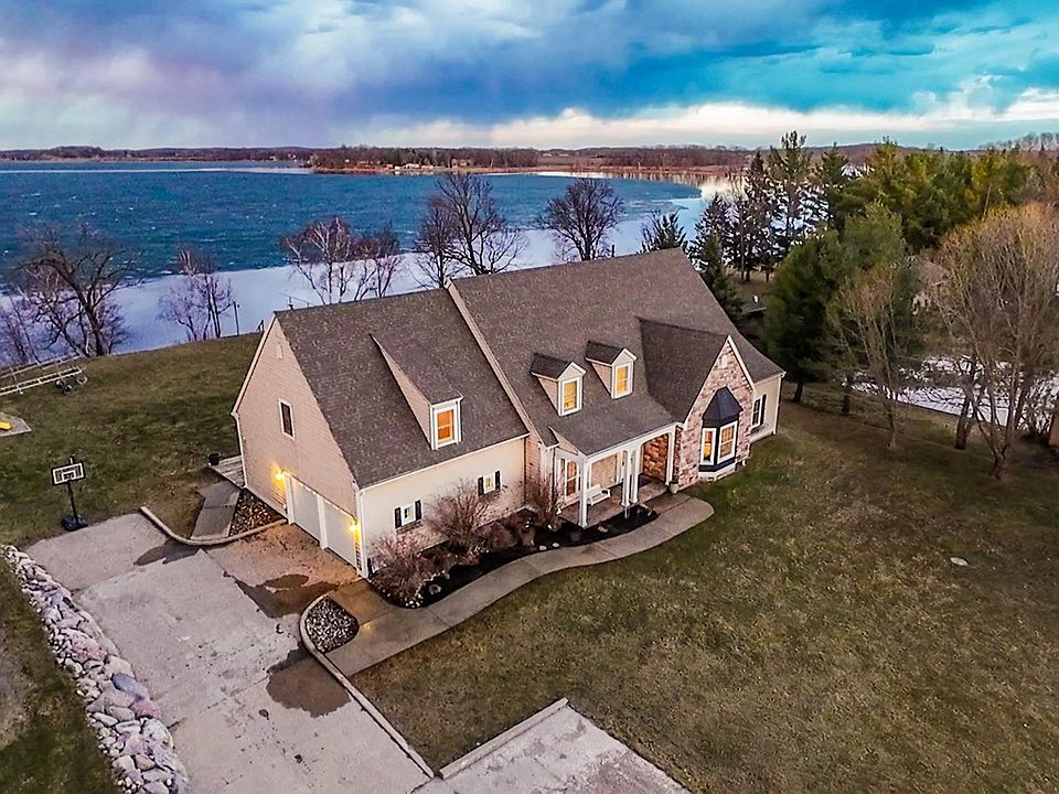 1st image of 43166 S Paul Lake Dr