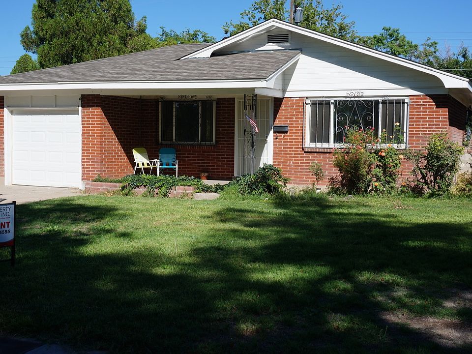 1st image of 716 Valencia Dr NE