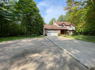 805 N 20th St, Gladwin, MI 48624