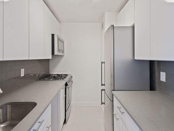5th image of 392 Central Park W APT 20Y