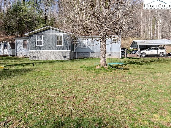 2nd image of 672 Upper Hanging Rock Roads