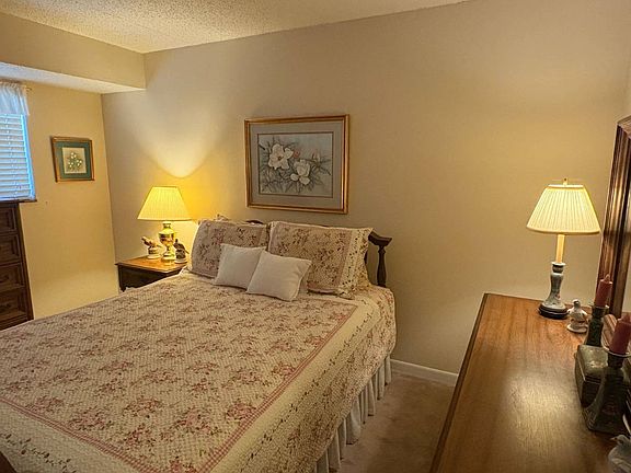 3rd image of 260 Roaring Fork Rd APT 106