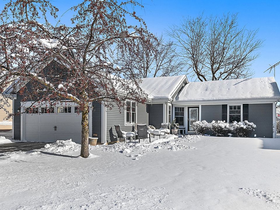 1st image of 422 Farmhill Cir