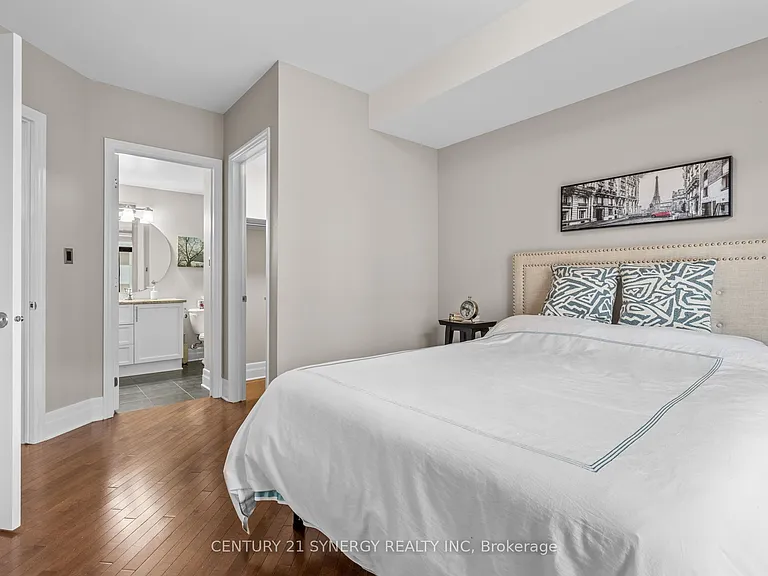 808 Bronson Ave #312 — Photo 15