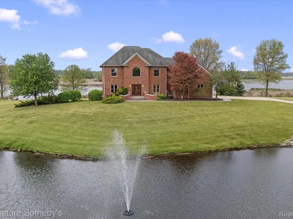 6831 Price Lake Rd N, Jackson, MI 49201