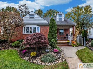 756 Christopher Ct, Perth Amboy, NJ 08861