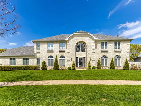 1801 N Dover Ct, Arlington Heights, IL 60004