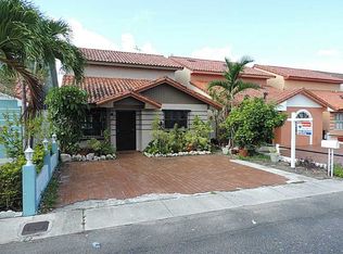 2728 W 54th St, Hialeah, FL 33016