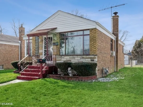 12608 S Racine Ave, Calumet Park, IL 60827