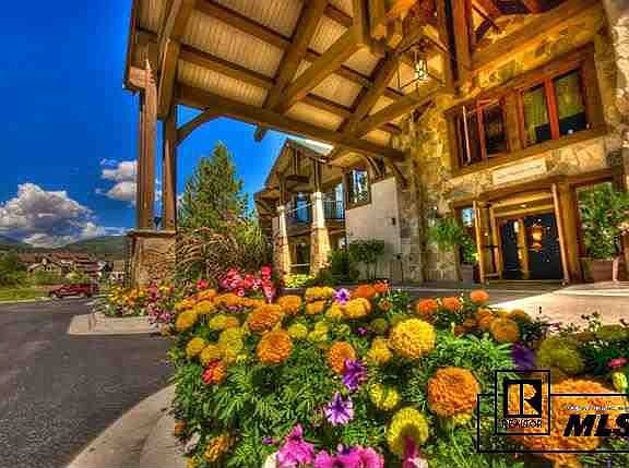 2nd image of 1517 Flattop Cir