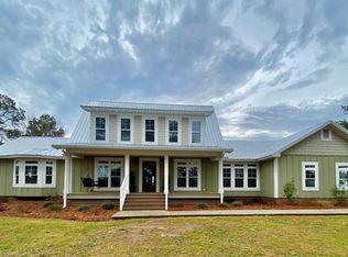 125 Meadow Ln, Fitzgerald, GA 31750