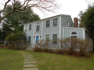 40 Montauk Ave, East Hampton, NY 11937