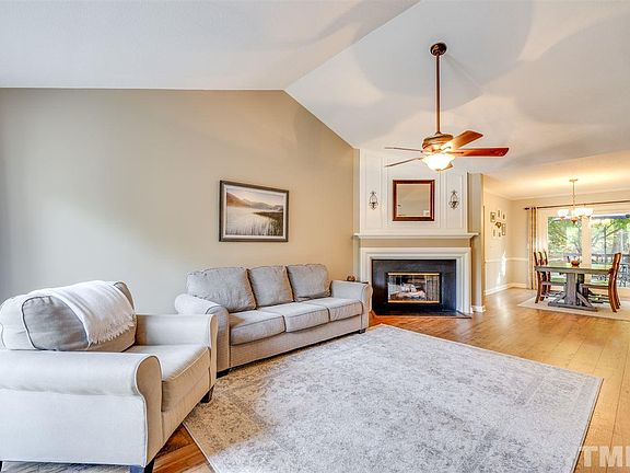 2nd image of 1004 Pagoda Pl
