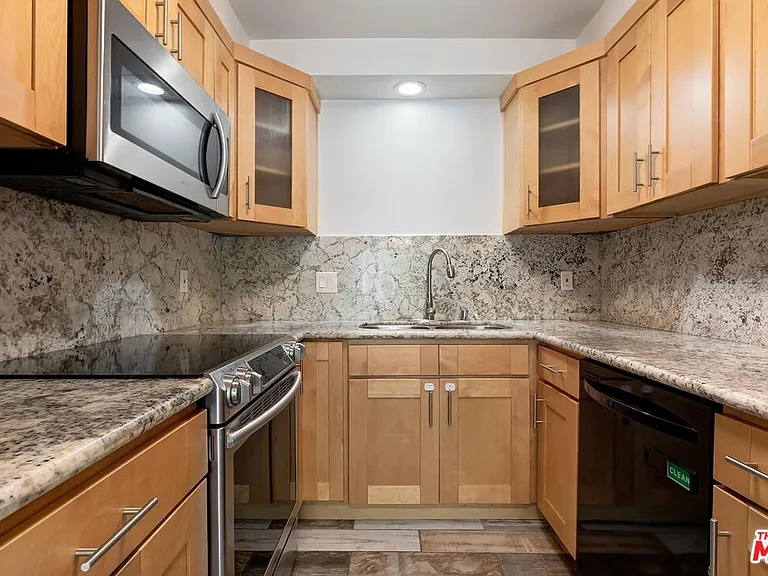11789 Montana Ave #11 — Photo 11