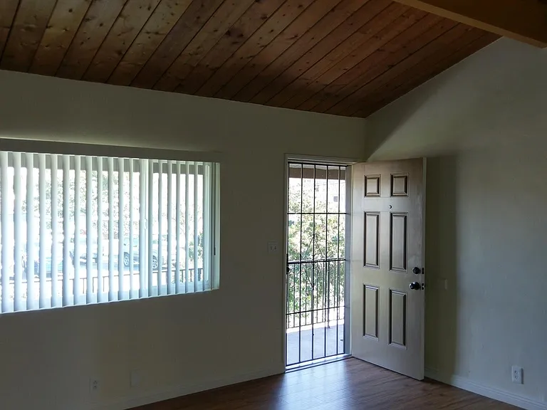 298 Wisconsin Ave #2 — Photo 3