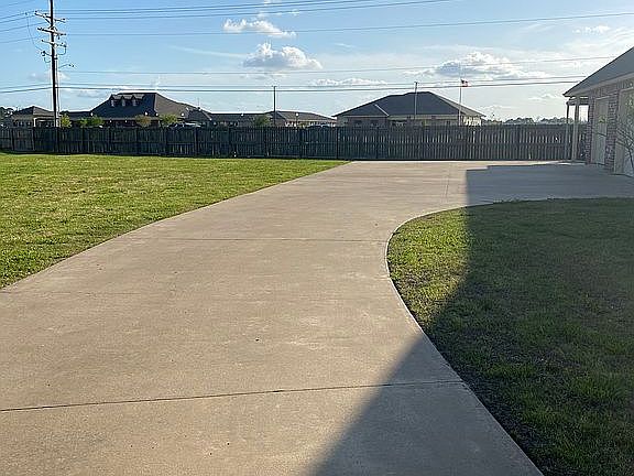 2nd image of 205 Amelia Ct