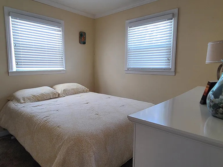 259 Joseph St — Photo 17