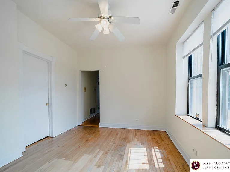 1117 S Racine Ave — Photo 5