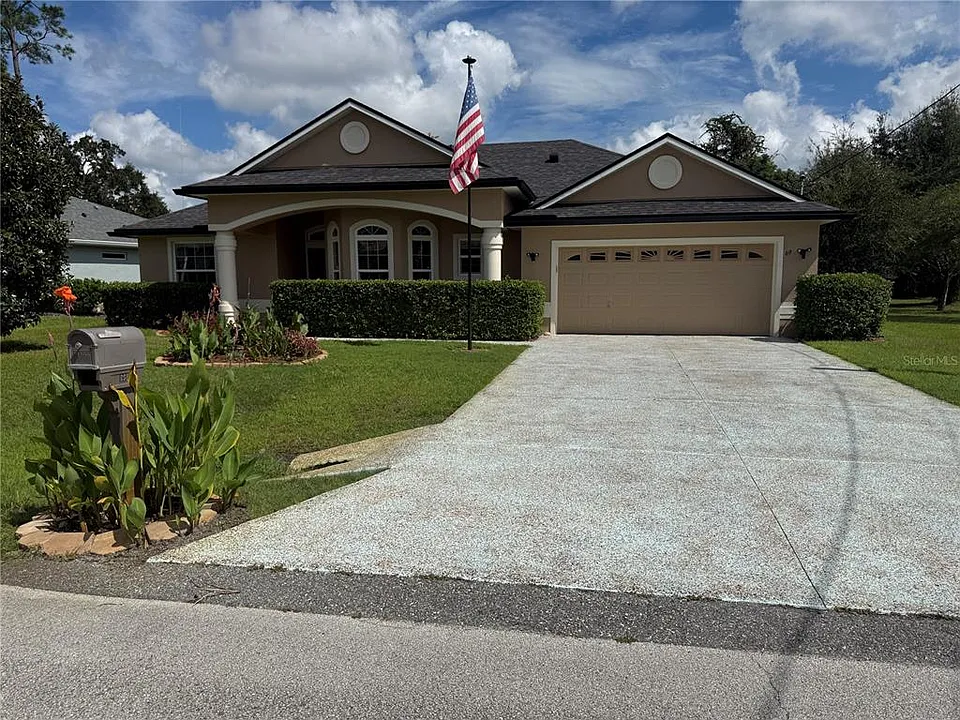 69 Wellesley Ln