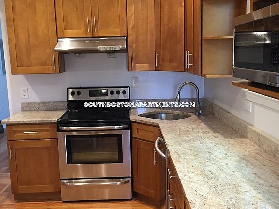 4th image of 16 Carpenter St #2