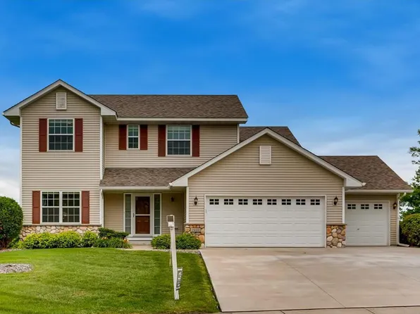 2410 Meadow Dr, Buffalo, MN 55313