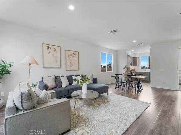 178 N Orange Ave, Brea, CA 92821