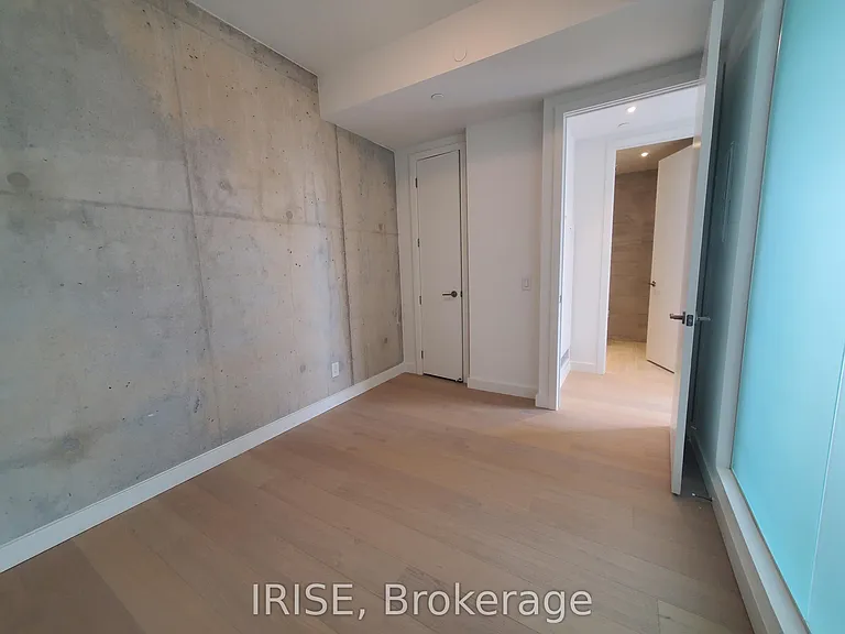 81 Wellesley St E #1808 — Photo 11