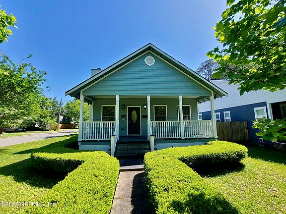 2nd image of 2784 Myra St