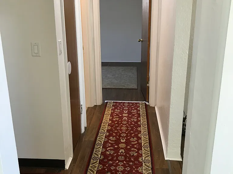 NW Despain Ave — Photo 8