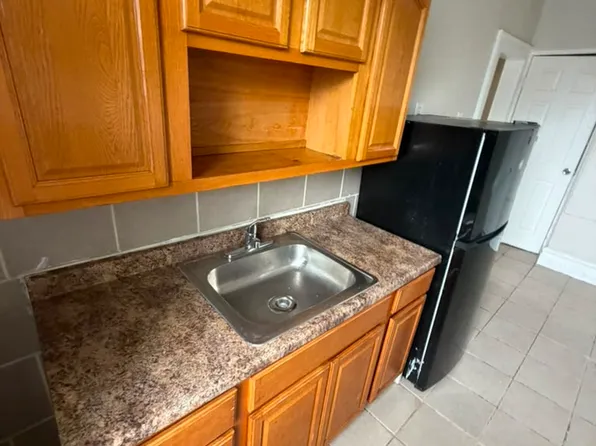 333 Park Ave APT 35, Newark, NJ 07107