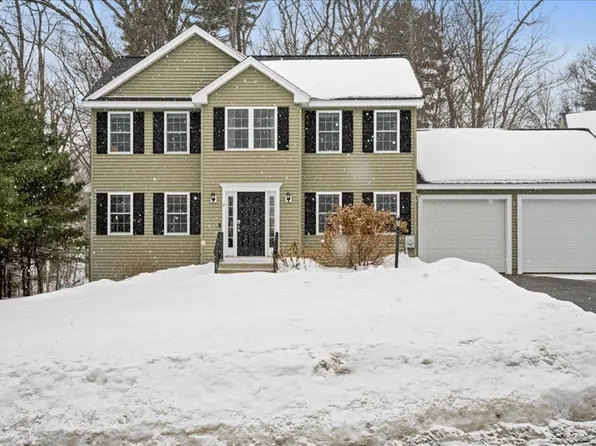 2 Lydia Ln, Clinton, MA 01510