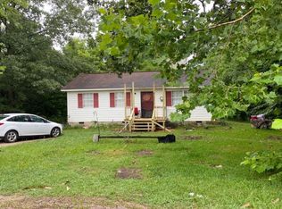 720 Front St, Forest, MS 39074