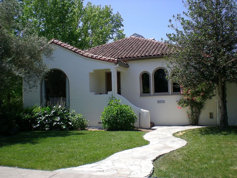 charming front onto Monroe in McDonald District