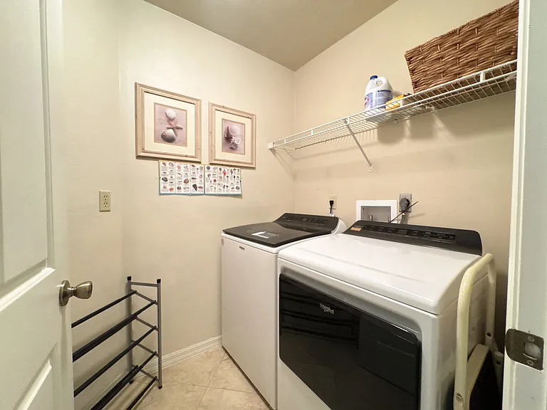 13018 Parktree Ct — Photo 26