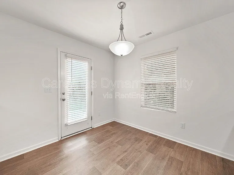 1025 Newfound Hollow Dr — Photo 13