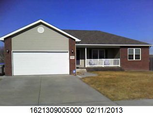 5948 Upton Grey Cir, Lincoln, NE 68516