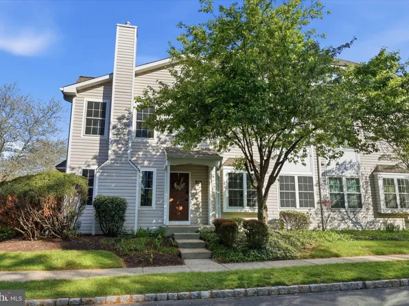 7703 Spruce Mill Dr, Yardley, PA 19067