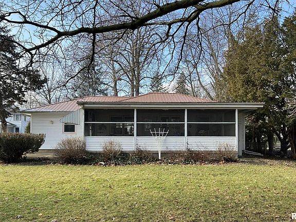 4th image of 717 NW 4th Ave