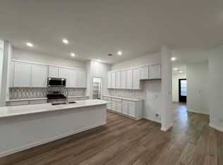 1306 W Shepard Dr, Dayton, TX 77535