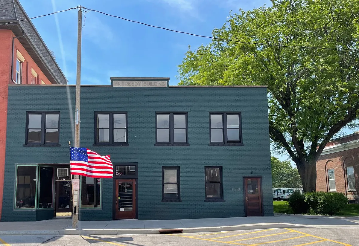Building Photo - 107 & 109 N College Ave