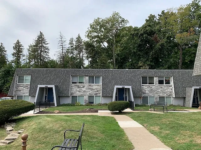 1103 Evans Ave — Photo 14