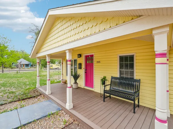 205 5th Ave, Longmont, CO 80501