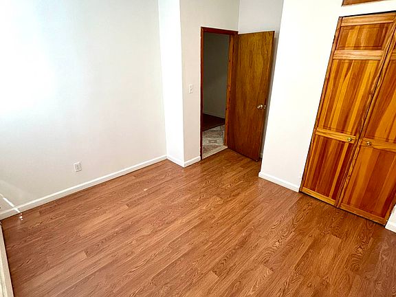 4th image of 1345 De Kalb Ave #1A
