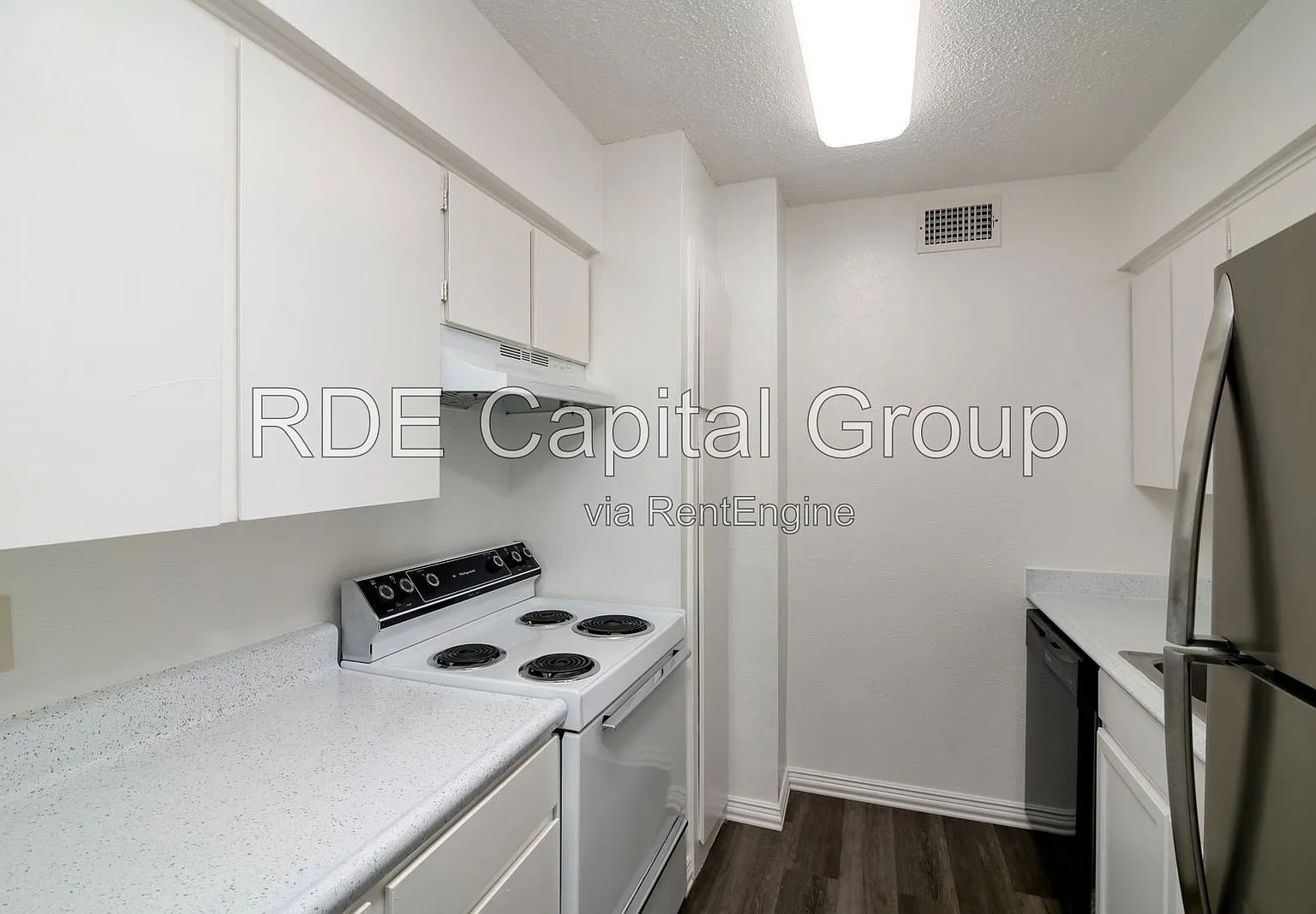 3 bed, 2.0 bath, 1180 sqft, $1,250 — Photo 4