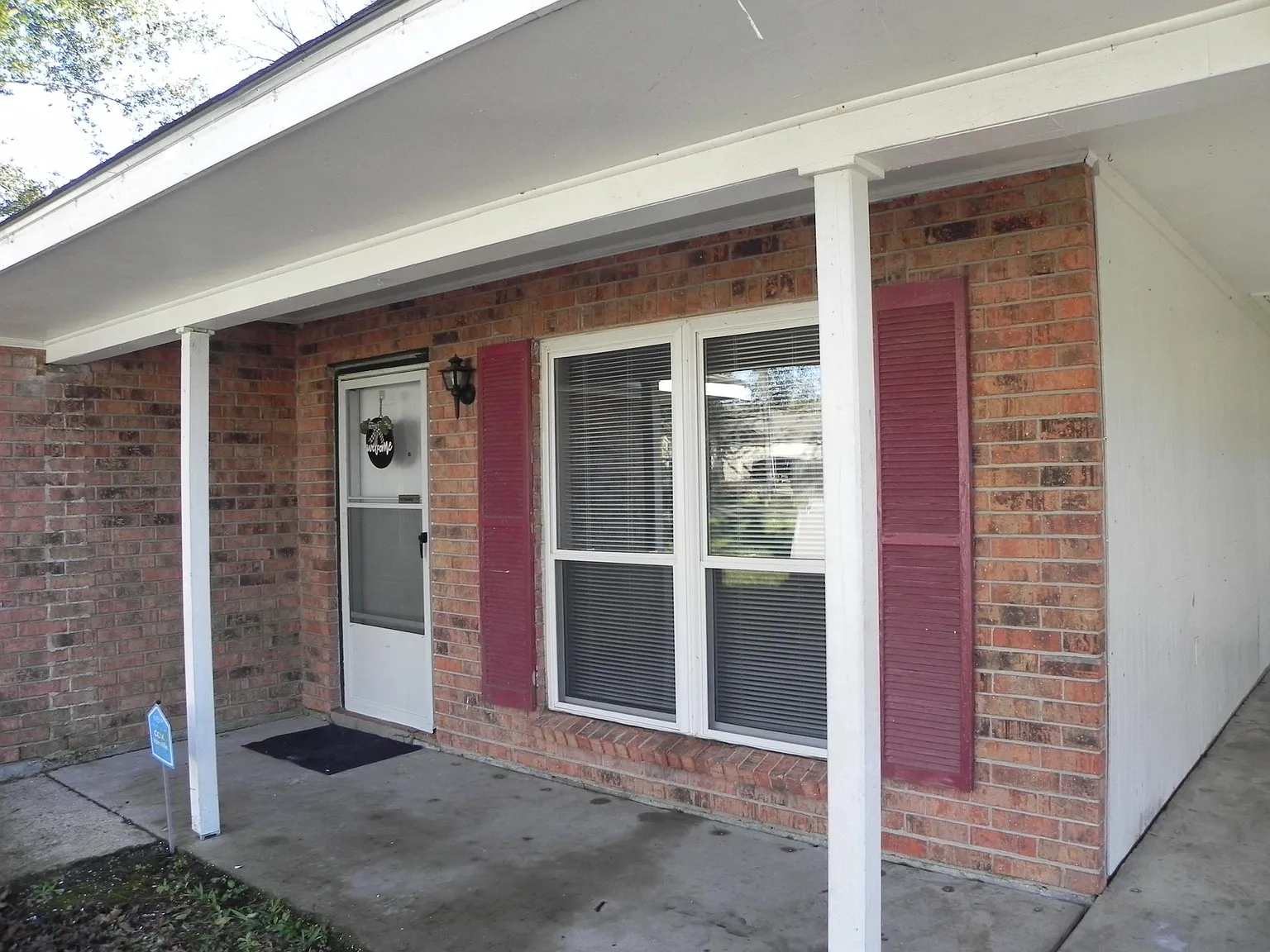 15246 Tiger Bend Rd — Photo 2