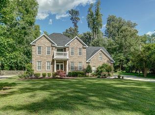 565 Oak Grove Rd, Chesapeake, VA 23320