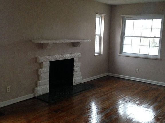 2nd image of 3111 Princeton Dr