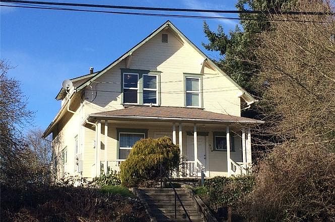 Beautiful historic craftsman home